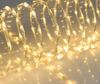 LED světelný řetěz s průsvitným kabelem